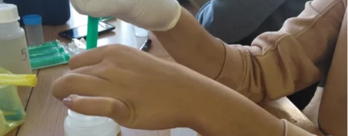 Pobieranie prób wody z piezometrów – Korolówka Osada