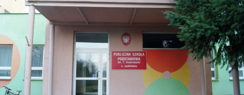 When we turn off the light bulbs, we take good care of nature